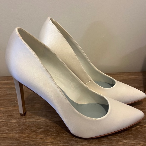 COPY - Nine West White Heels, Size 8 - Picture 1 of 5